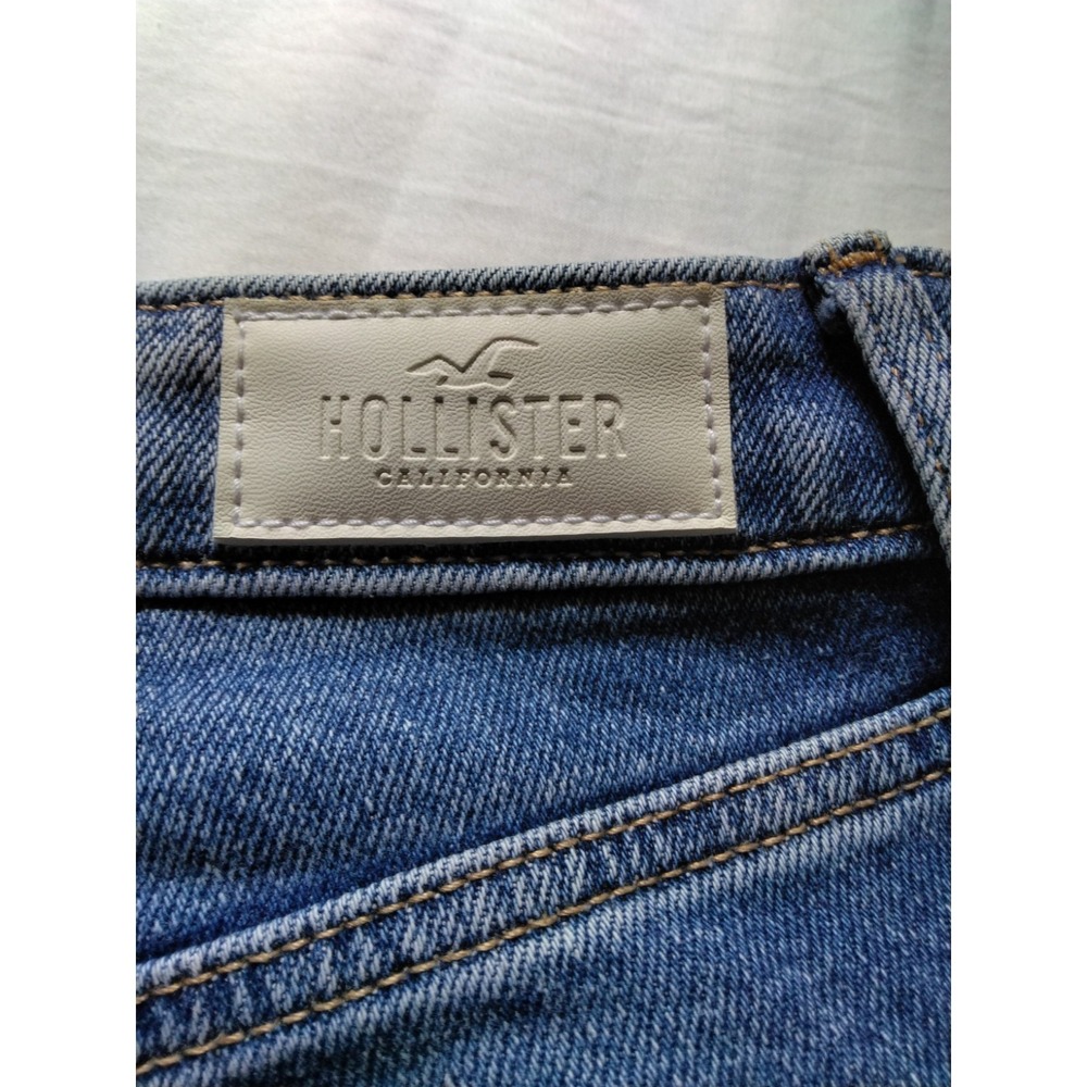 Hollister Ultra High-Rise '90s Vintage Straight Distressed Jeans – W28 L31 - Picture 8 of 9